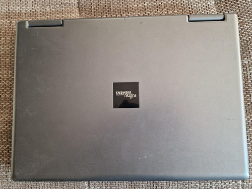 Fujitsu siemens esprimo v5535 - fujitsu,